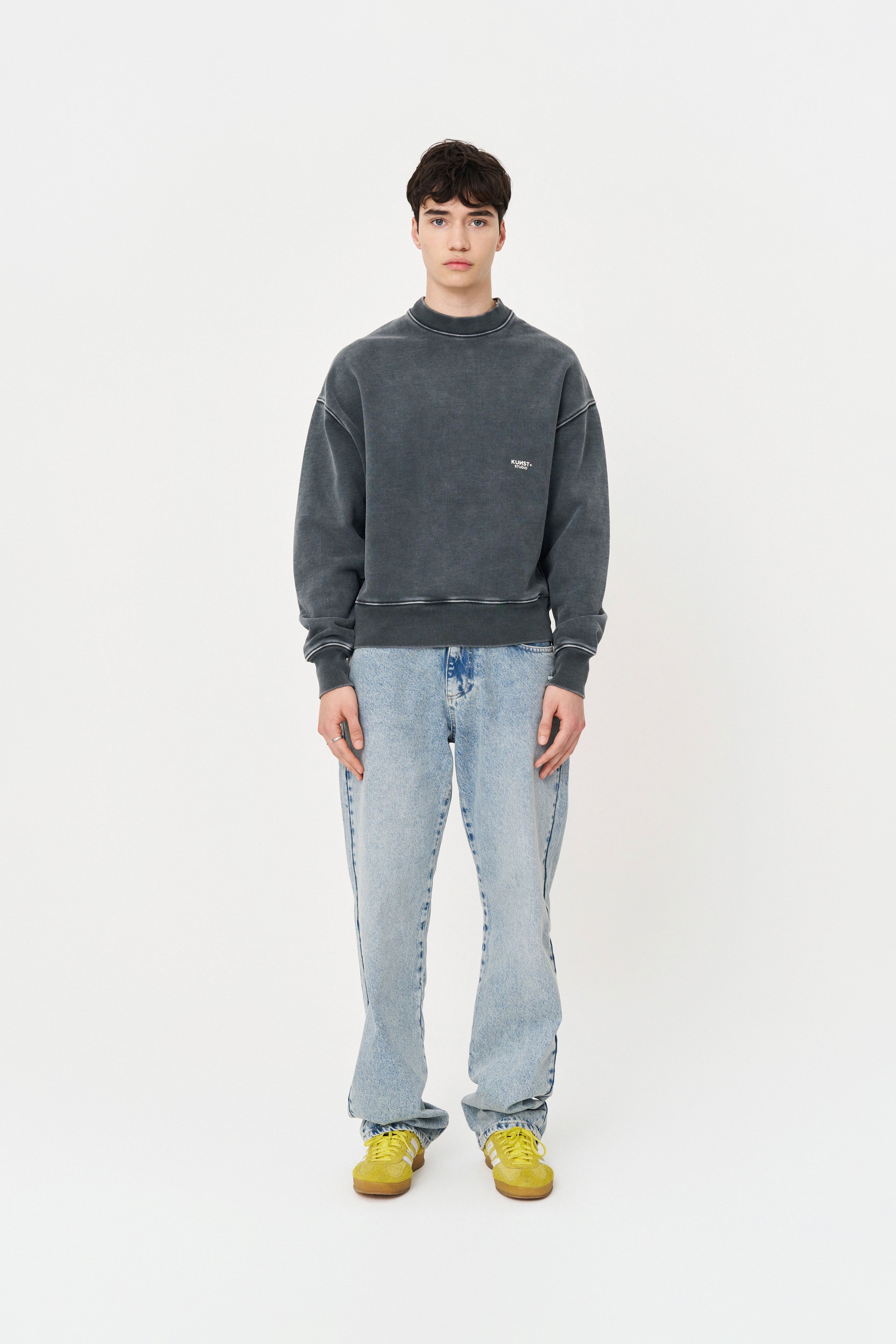 Yıkanmış Gri Oversize Sweatshirt