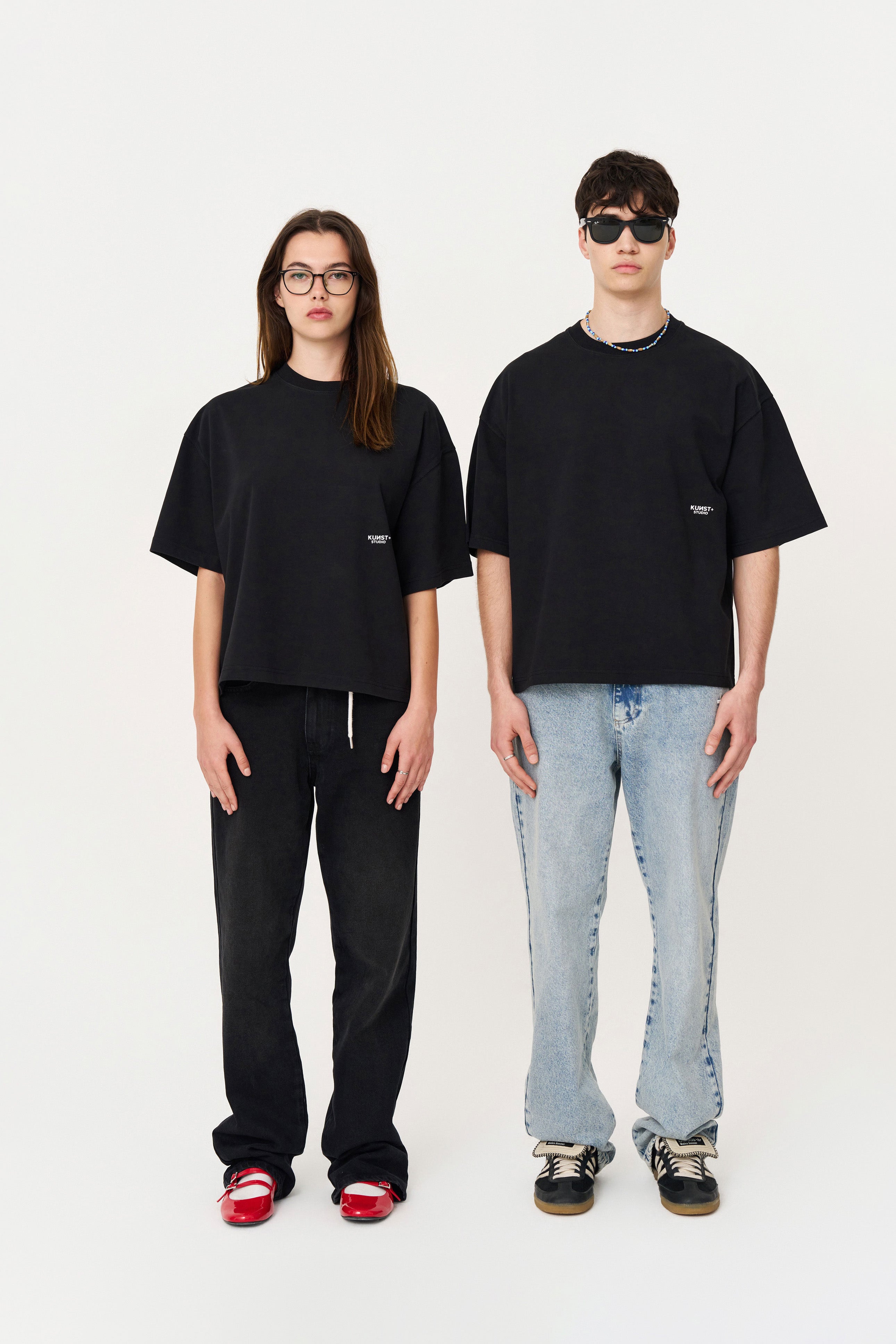 Kısa Kollu Heykel Baskılı Box Fit Siyah T-Shirt